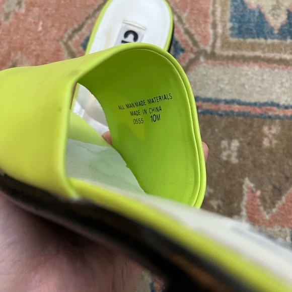 Vintage 90s lime green heeled sandals - Picture 4 of 9